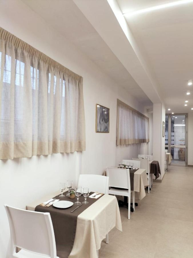 Hotel Mare Blu Torre dell'Orso Exterior photo