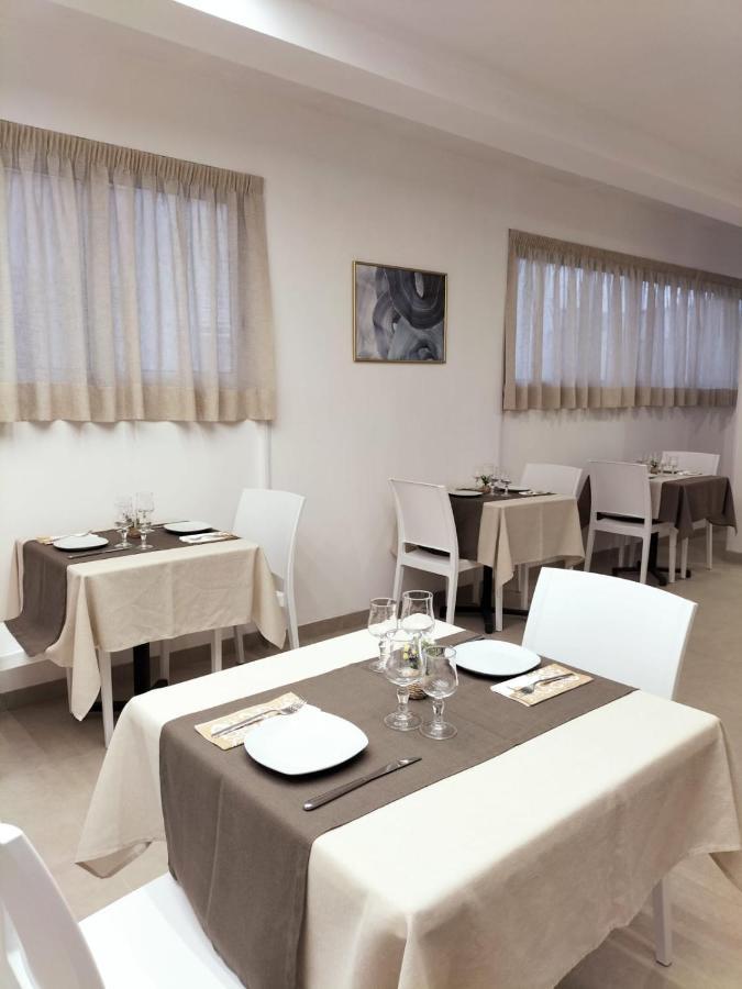 Hotel Mare Blu Torre dell'Orso Exterior photo