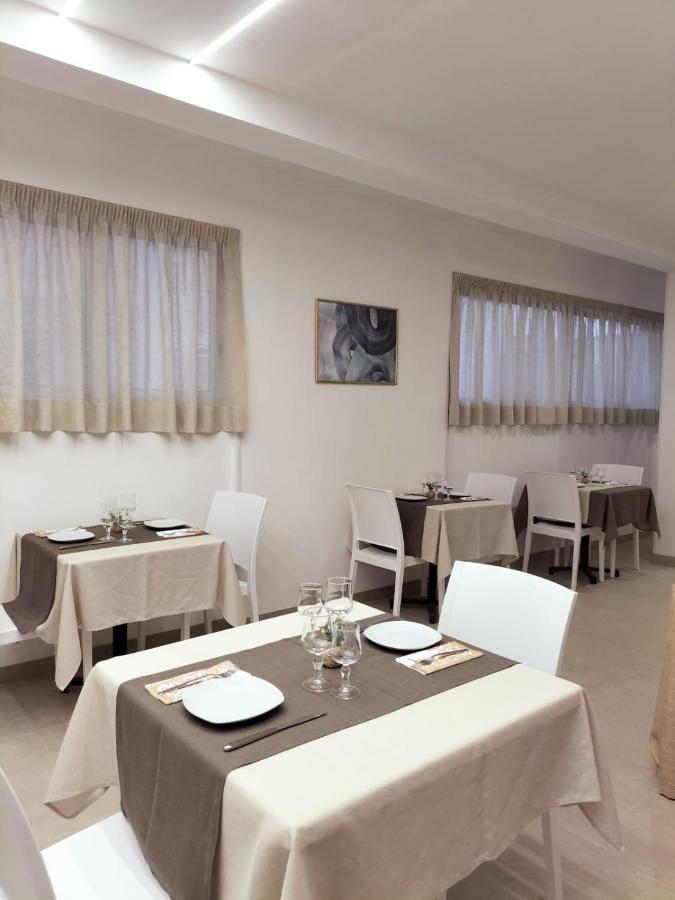Hotel Mare Blu Torre dell'Orso Exterior photo
