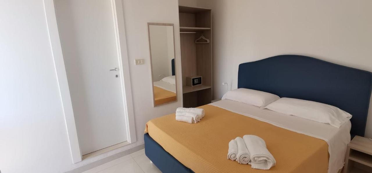 Hotel Mare Blu Torre dell'Orso Exterior photo