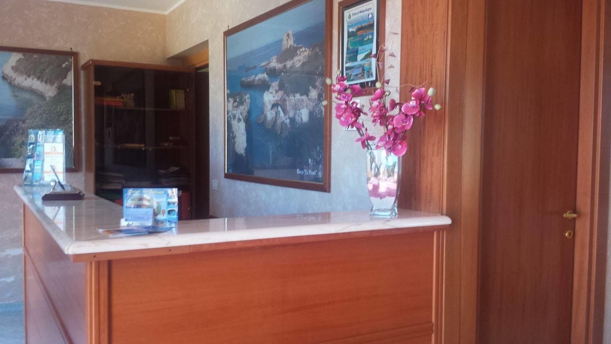 Hotel Mare Blu Torre dell'Orso Exterior photo