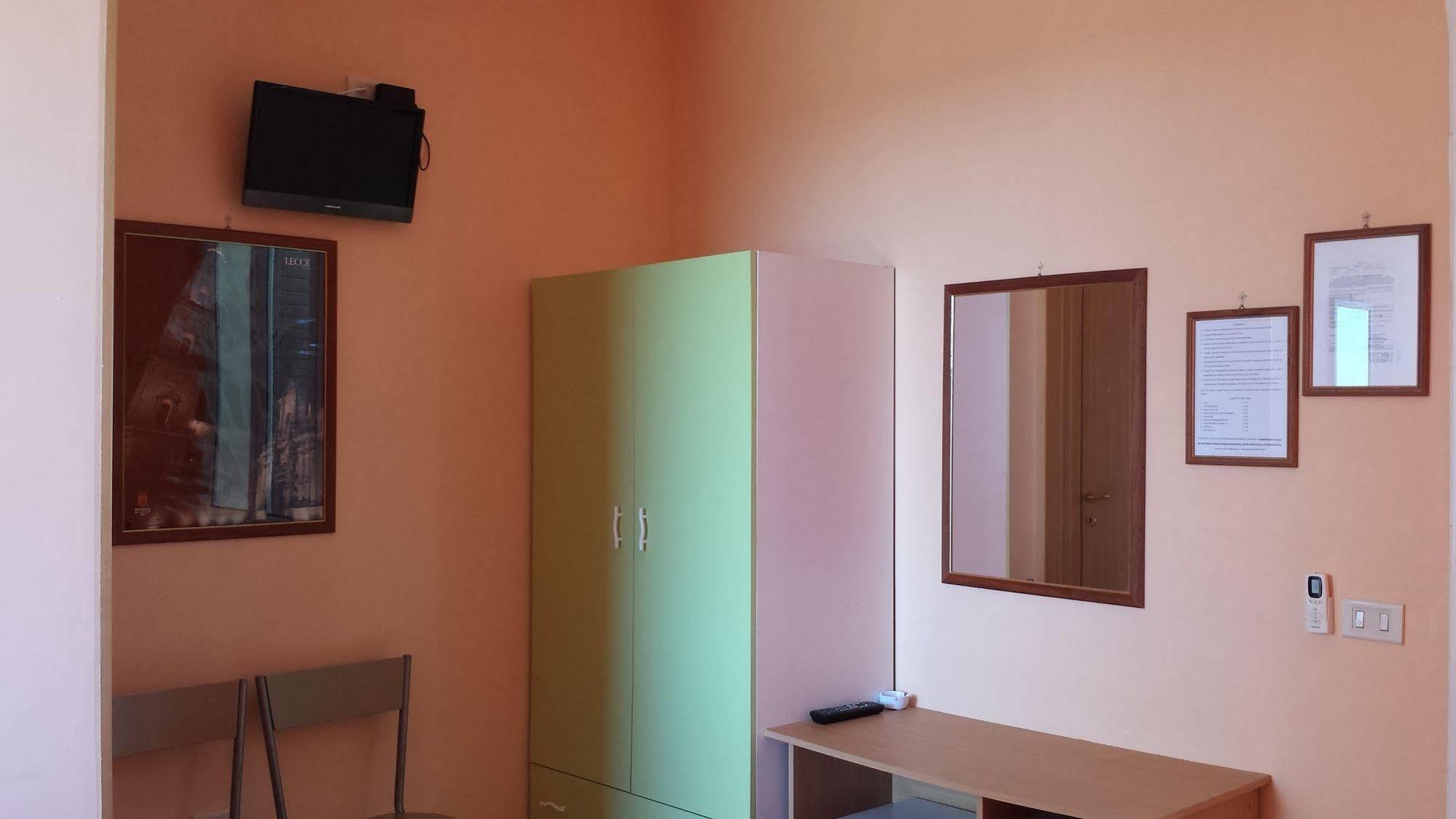 Hotel Mare Blu Torre dell'Orso Exterior photo